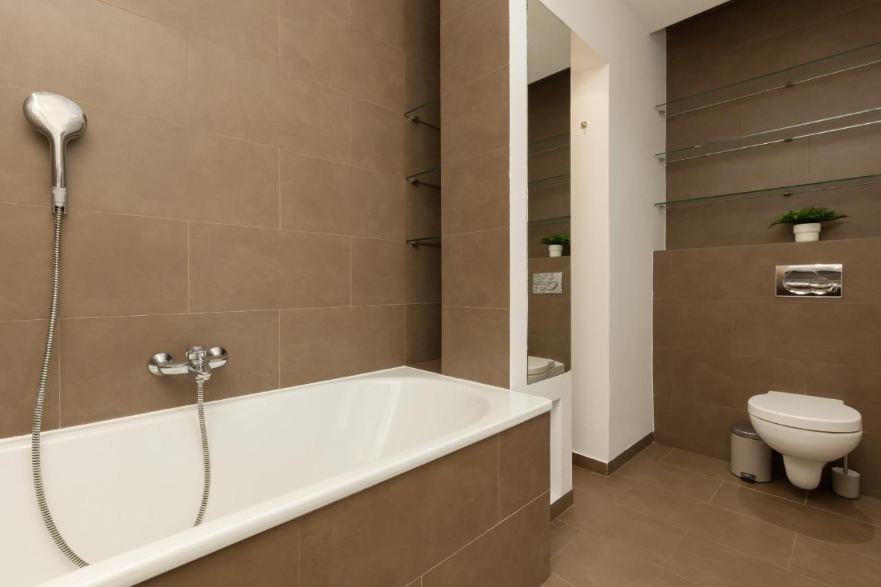 Old Mokotow Spacious Two-Bedroom Apartment By Noclegi Renters Варшава Екстер'єр фото